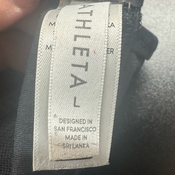 Athleta Women’s Sports Bra Black Size Large VNeck Crisscross Back Gym Active - Picture 5 of 11